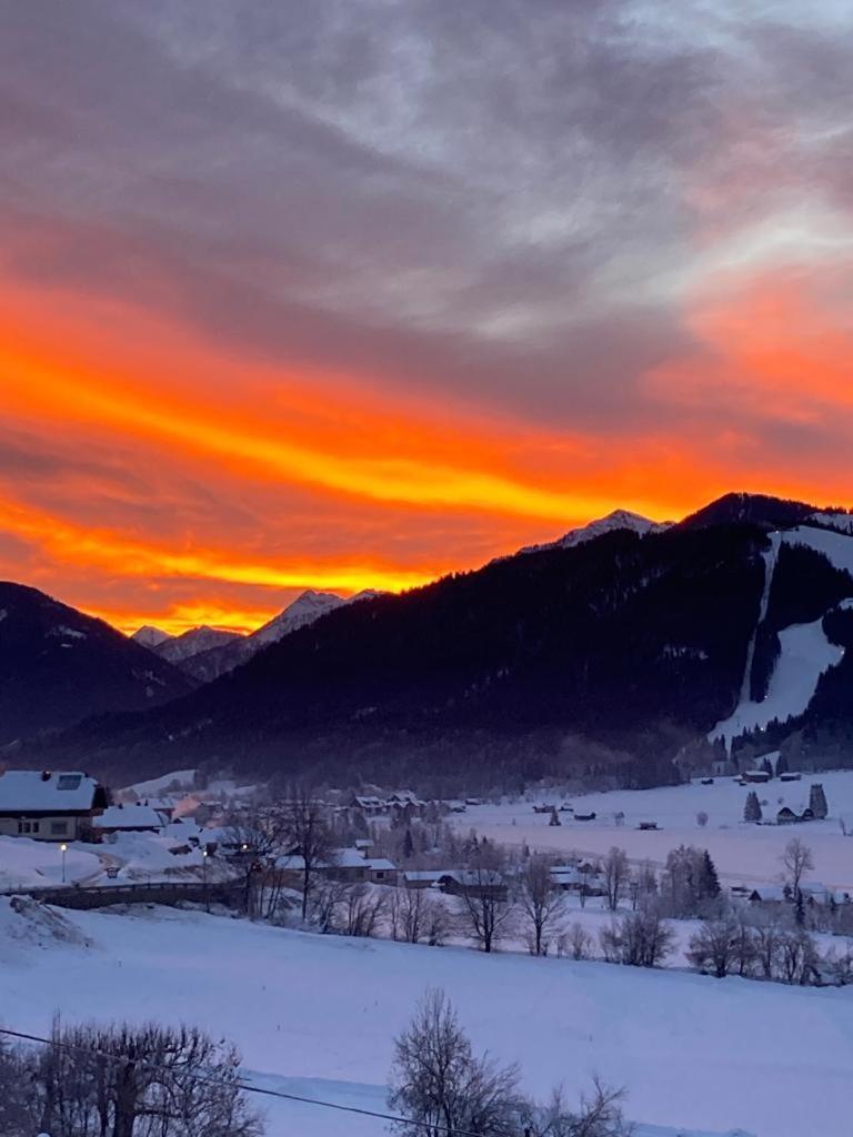 Kolbitsch Am Weissensee Ein Seeblick Der Verzaubert Inklusive Premiumcard Екстер'єр фото